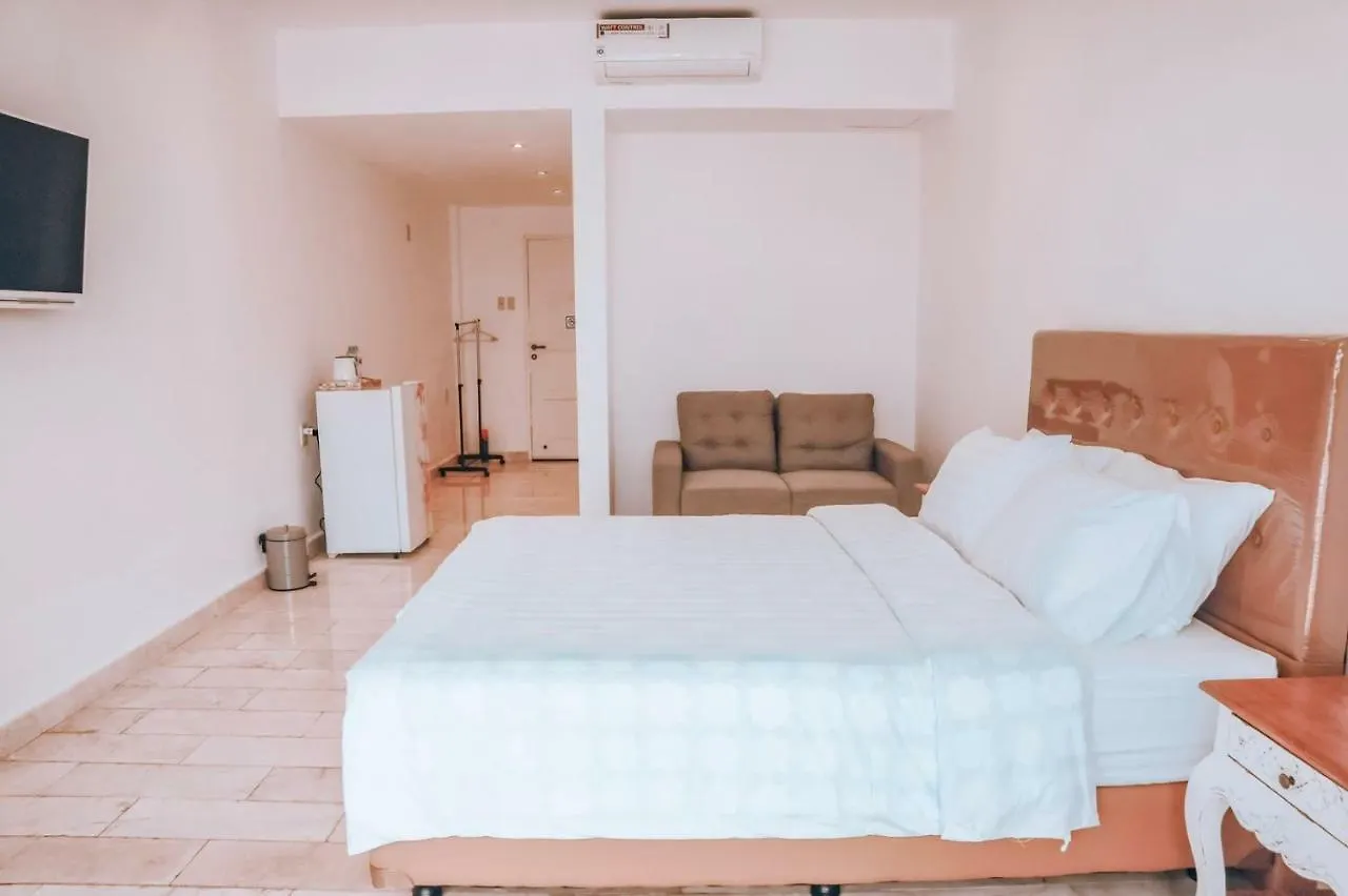 סמיניאק Hikari Guesthouse בית הארחה