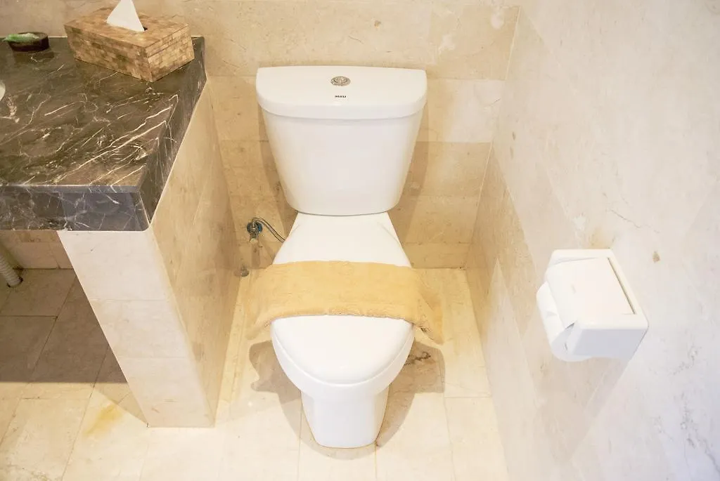 Hikari Guesthouse Seminyak 0*,